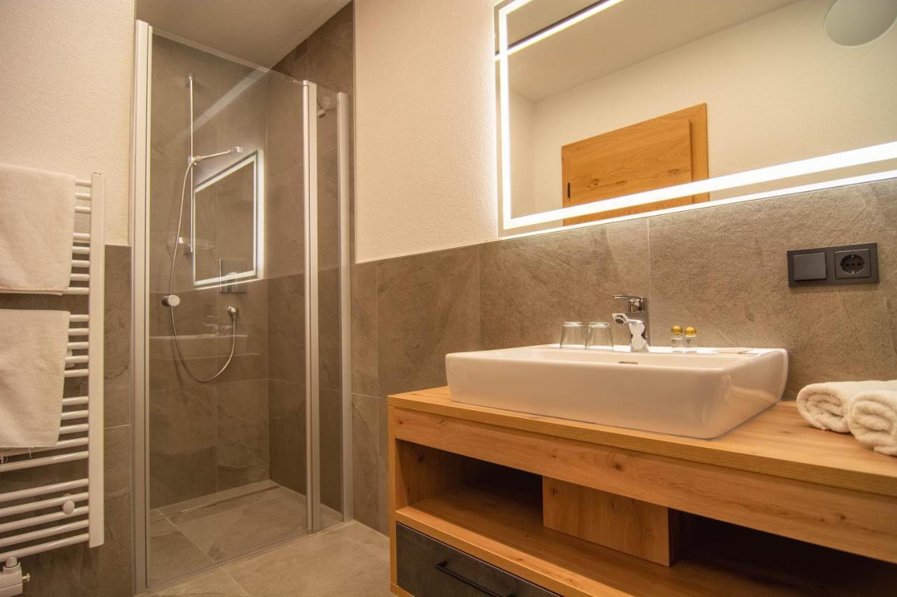 Garni Elfrieda 3*